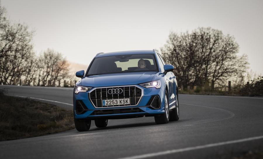  Audi Q3 35 TFSI S-Line (8U) 2018 года  (WW) (фото 6 из 11)